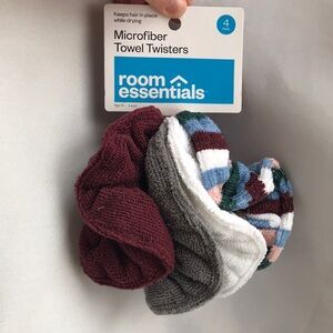 NWT Room Essentials 4 Pack Towel Twisters - Multicolor